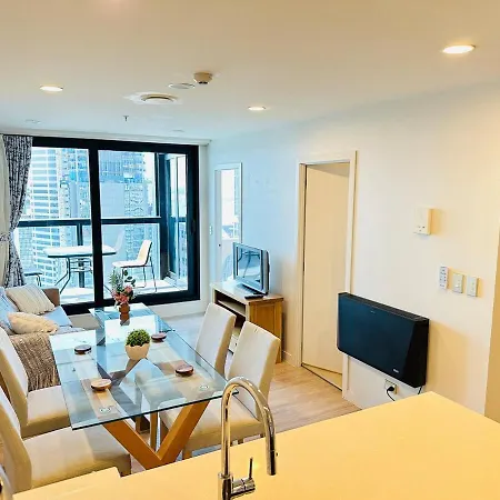 Spacious Magnificent Sea Views Front Of Sky Tower